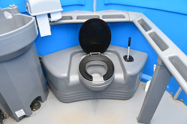 Best Portable restroom trailer rental  in Carlin, NV